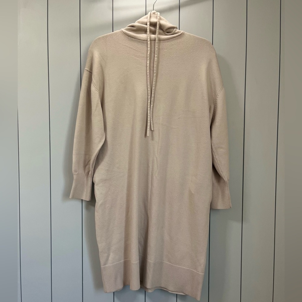 Zara Knit Hooded Midi Sweater Dress with Pockets - Women’s Casual Chic - Small